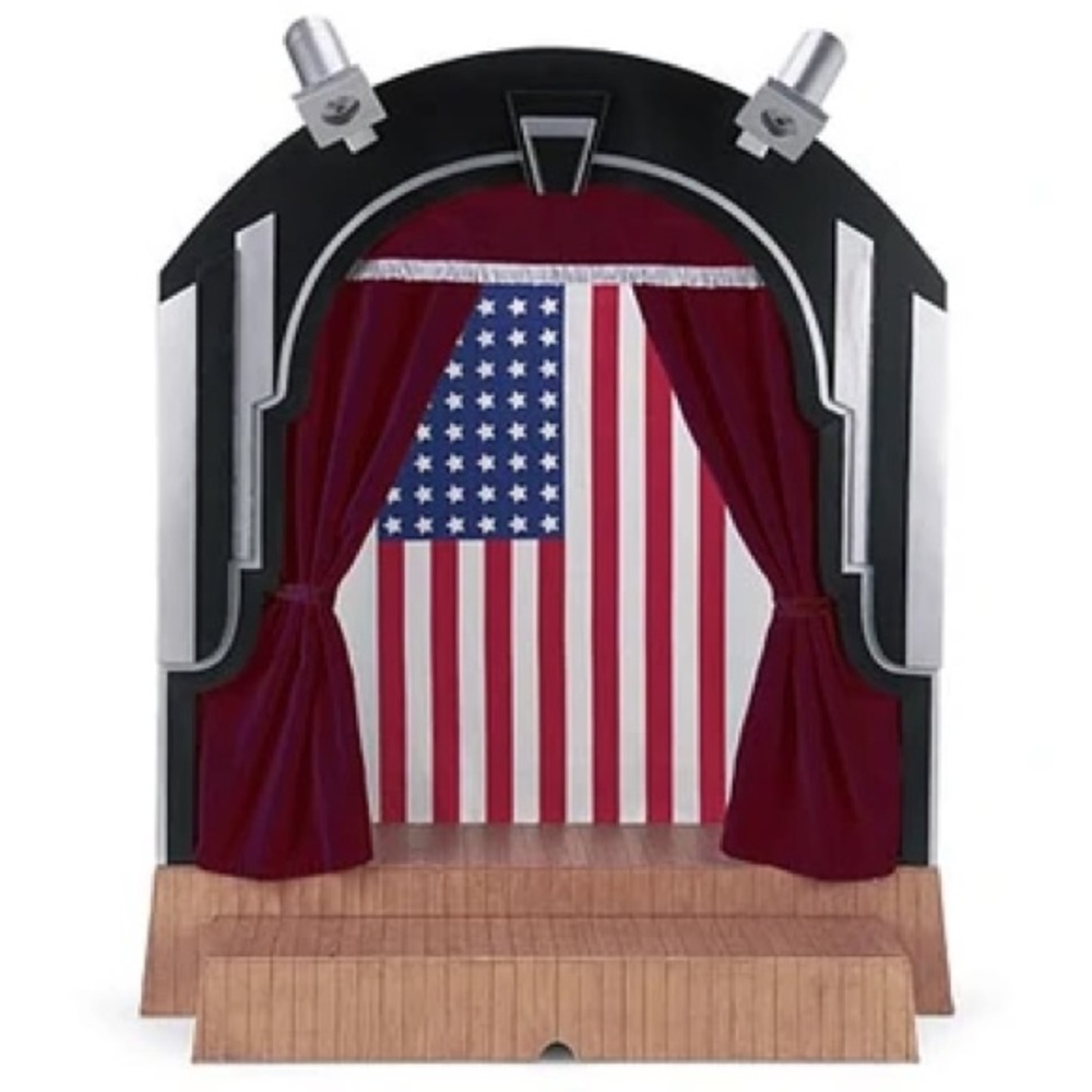 NEW RARE AMERICAN GIRL MOLLY STAGE AND SCREEN